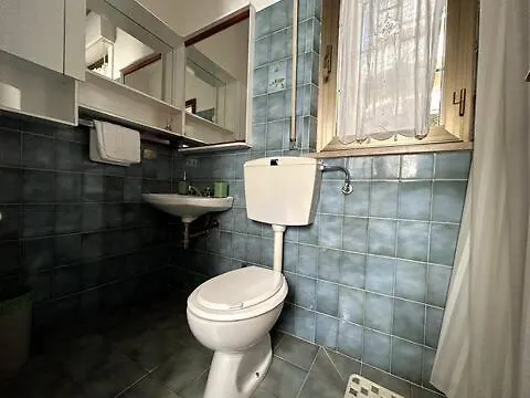 Modernshore - Garden Hideaway *